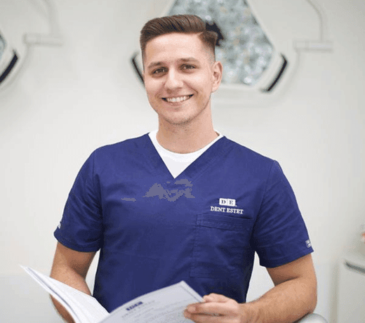 Dentist București - Dr. Ionuț Zaharii, medic specialist în protetică dentară.