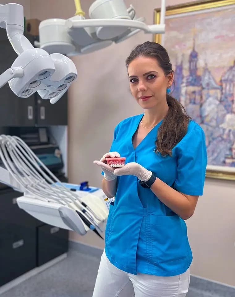 Dr Alice Gavrilescu - Medic stomatolog - Bucuresti - Chirurgie dento-alveolara