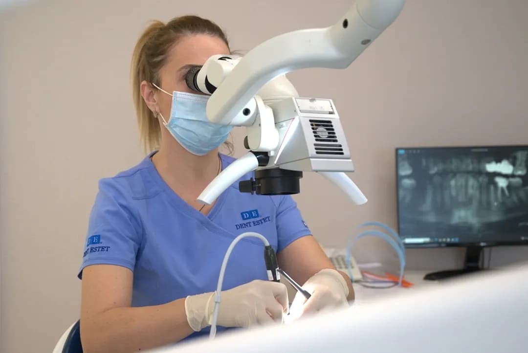 Dr. Erika Vasilescu, medic specialist Endodonție la DENT ESTET