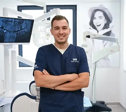 Dr. Ștefan Zgîmbău Medic Stomatolog