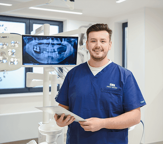 Dentist Ploiești - Dr. Gabriel Zugravu, medic estetică dentară.