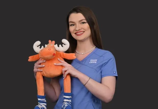 Dr Sanziana Dinu DENT ESTET 4 KIDS