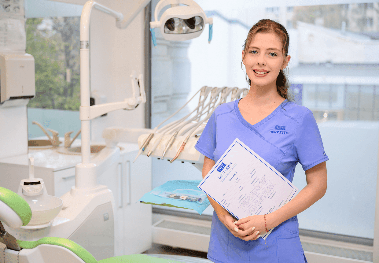 Dr. Oana Tima-Lazăr, Medic Stomatolog - Estetică Dentară