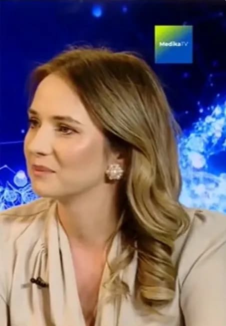 Dr. Silvia Zaharii, medic specialist Protetica dentara, invitata la Medika TV