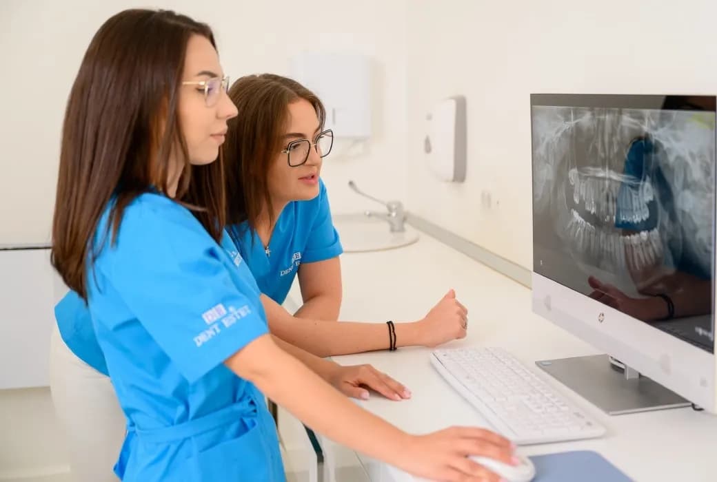 implant dentar radiografie Oradea