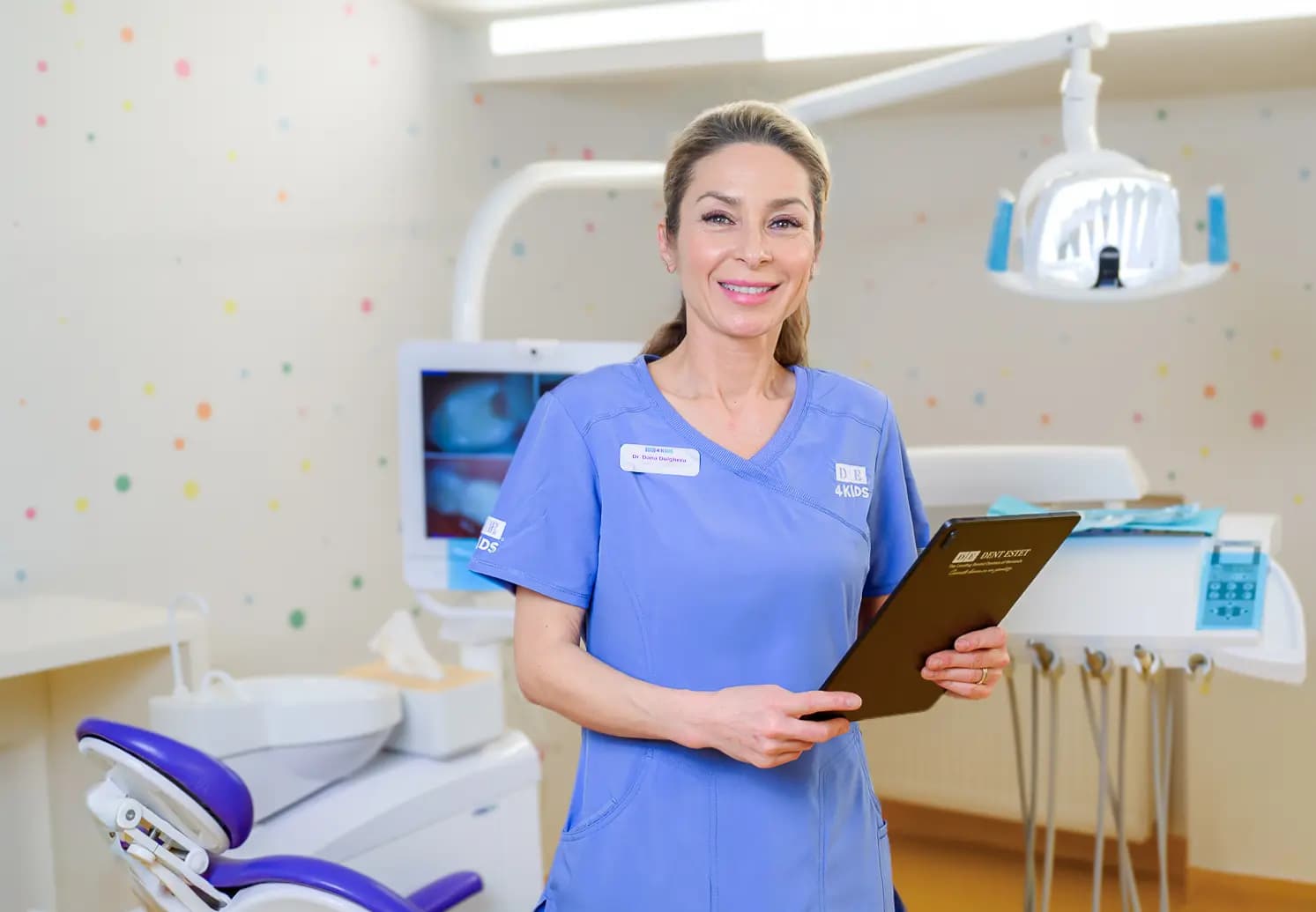 Dentist copii București - Dr. Dana Dulgheru | DENT ESTET