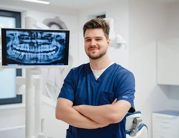 Dentist Ploiești - Dr. Tiberiu Vlăsceanu, medic stomatolog.