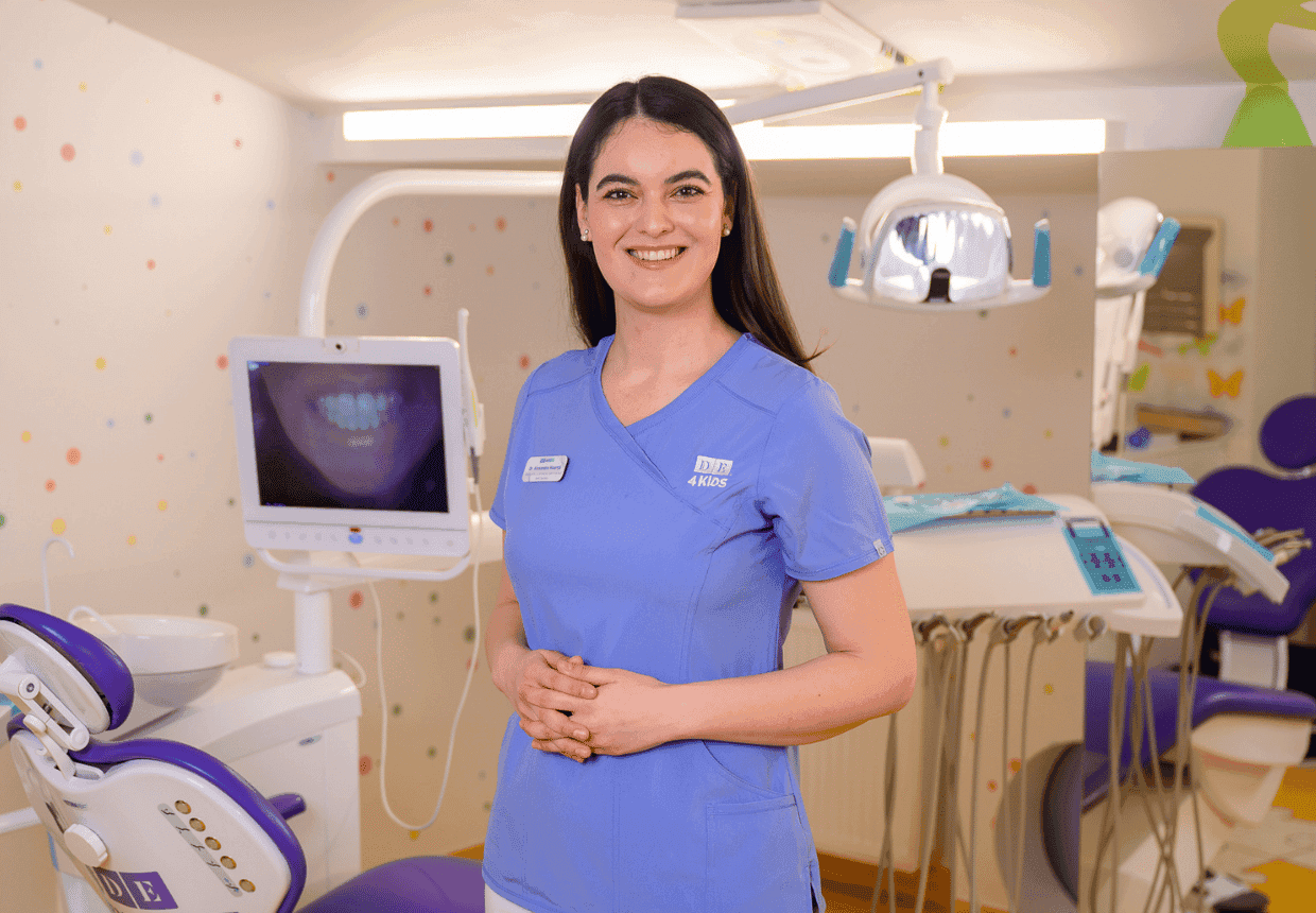 Medic stomatolog copii - Dr. Alexandra Moanță - Ortodonție