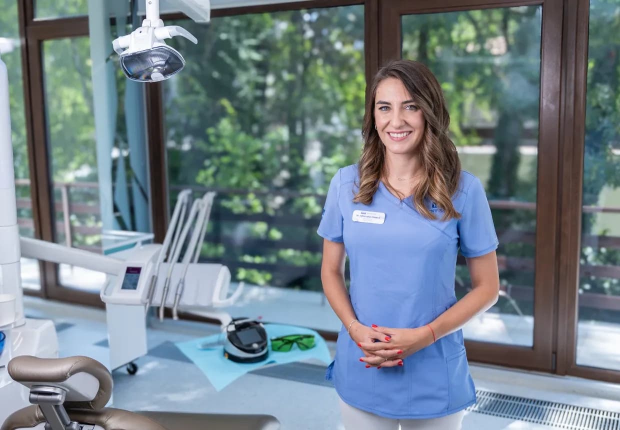 Dentist București - Dr. Anamaria Ghiurcă - Parodontologie si Stomatologie laser