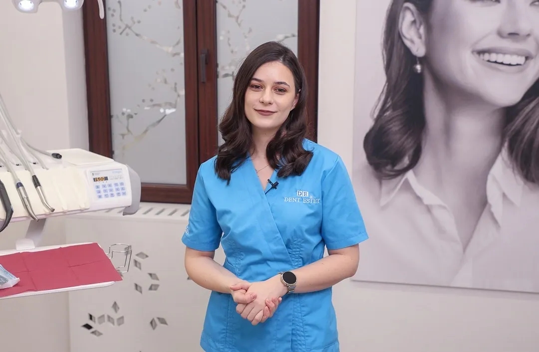 Medic chirurgie dento-alveolara in cabinet stomatologic