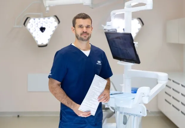 Dr. Andrei Iamandoiu, medic chirurg DENT ESTET
