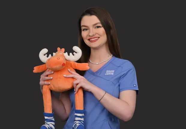 Dr Sanziana Dinu DENT ESTET 4 KIDS