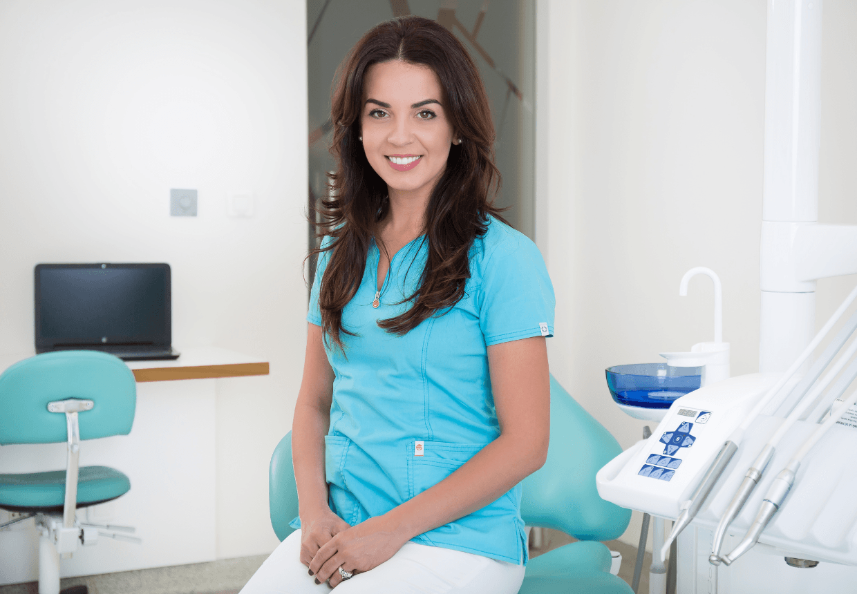 Dentist București - Dr. Vanda Popa, medic estetică dentară.