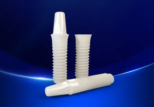 Implant dentar ceramic