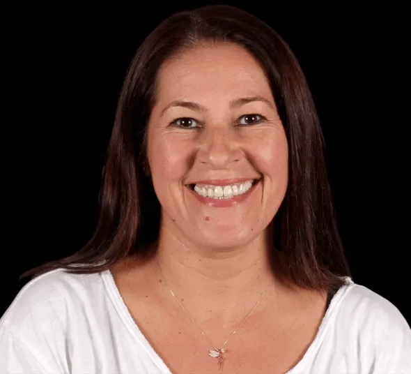 Pacienta inainte de tratamentul cu implant dentar.